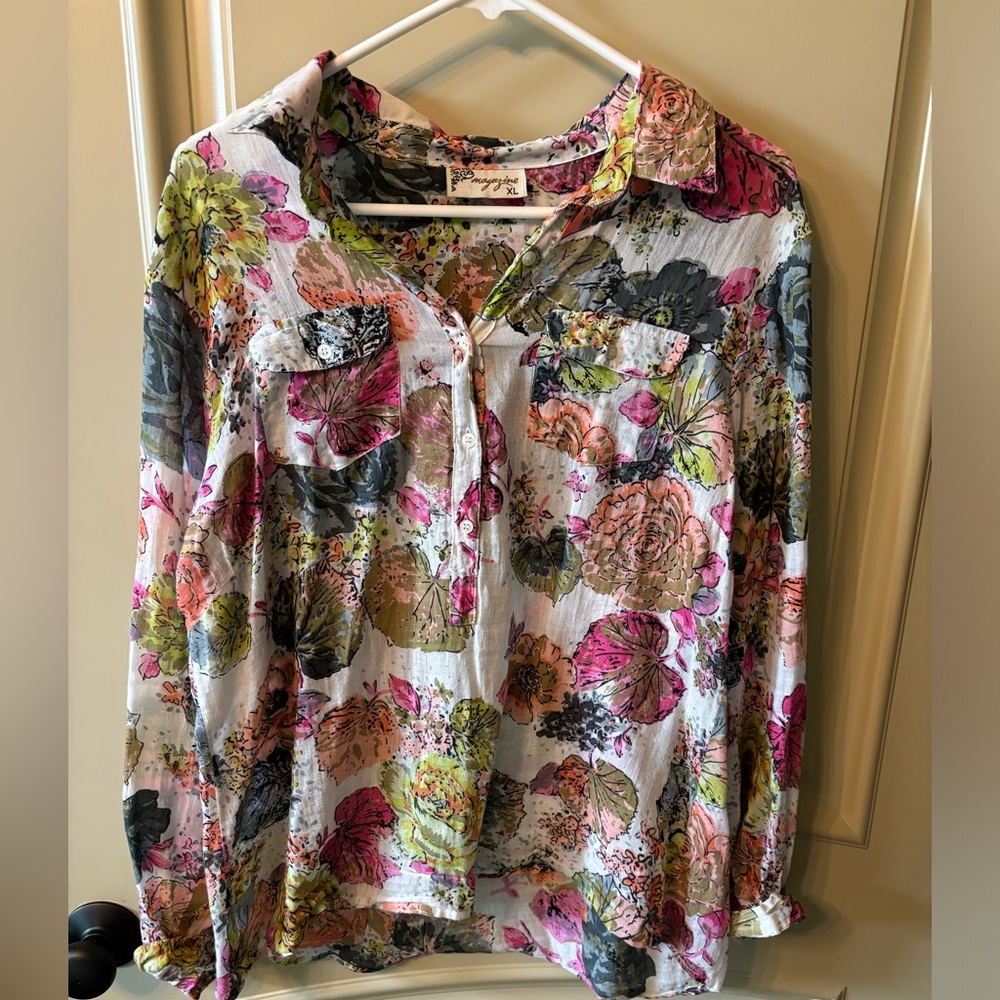 Lightweight Floral Button-Front Blouse - Multicolor